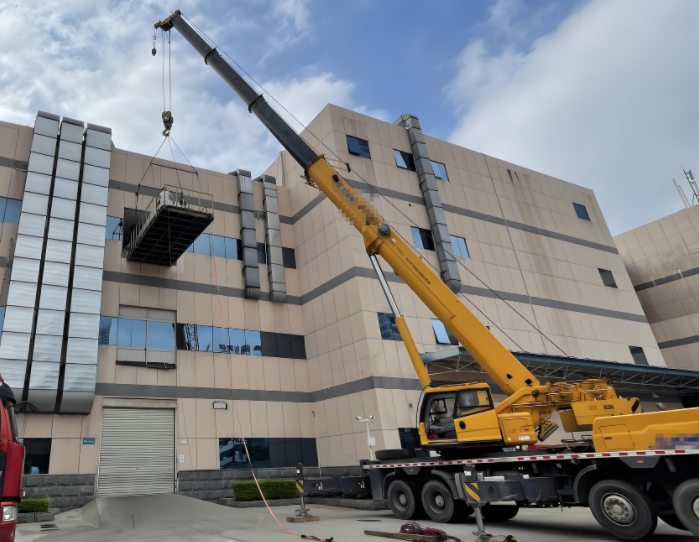 青岛吊车出租公司