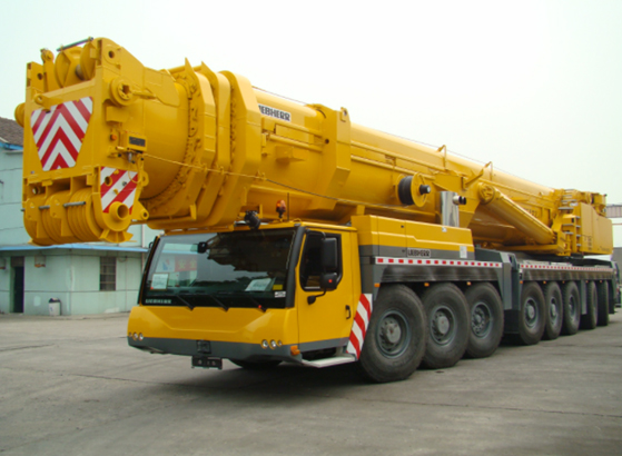 青岛附近叉车吊车出租电话